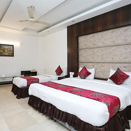 Hotel City Height - Delhi Ncr Id Not Accepted Ню Делхи Екстериор снимка