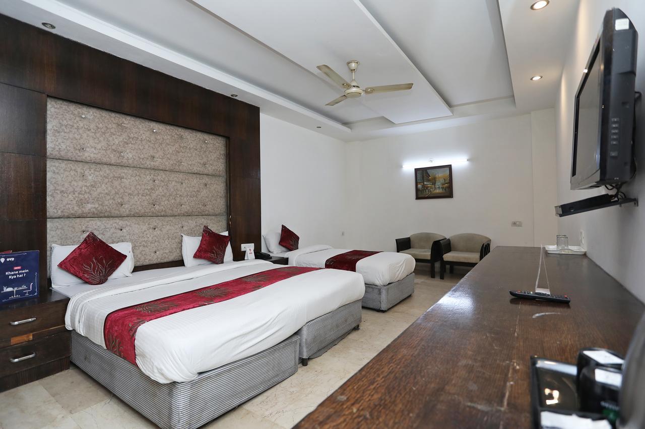 Hotel City Height - Delhi Ncr Id Not Accepted Ню Делхи Екстериор снимка